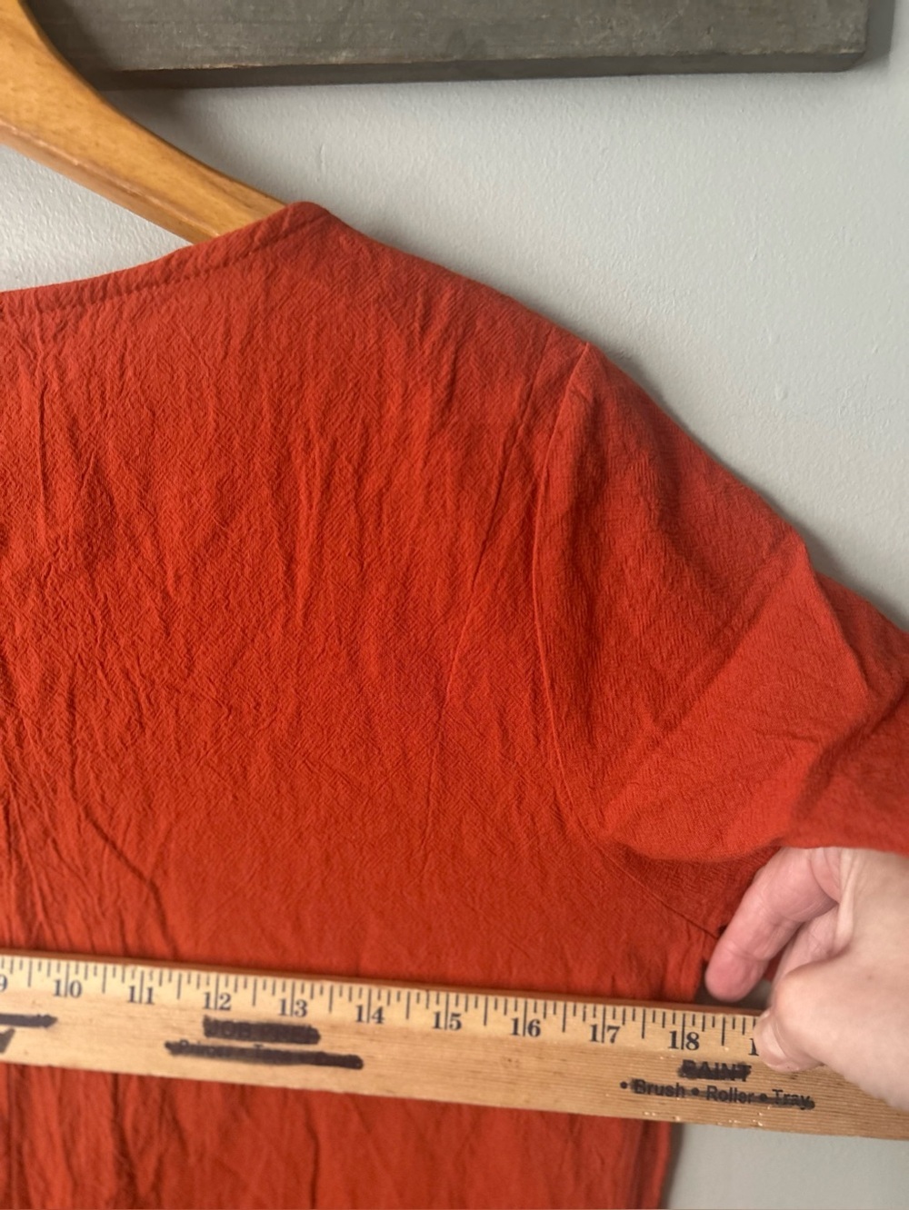 Simple dress - Picture 2 of 8